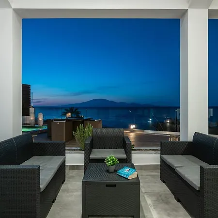 Willa Luxury Cavo Mare Meltemi With Private Pool & Jacuzzi Plános