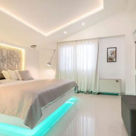 Luxury Cavo Mare Meltemi With Private Pool & Jacuzzi Vilă Plános