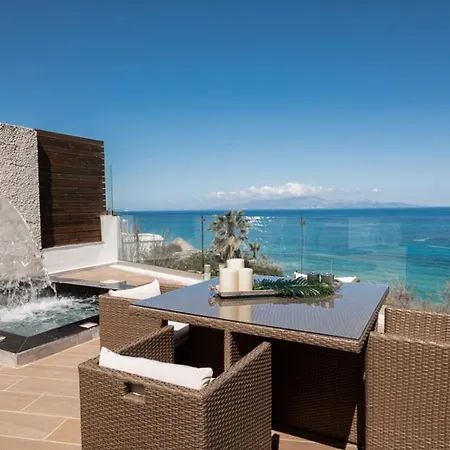 Luxury Cavo Mare Meltemi With Private Pool & Jacuzzi Vilă Plános