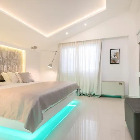 Villa Luxury Cavo Mare Meltemi With Private Pool & Jacuzzi *