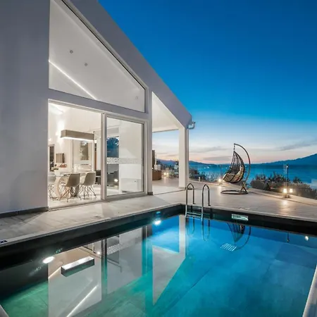 Luxury Cavo Mare Meltemi With Private Pool & Jacuzzi Willa