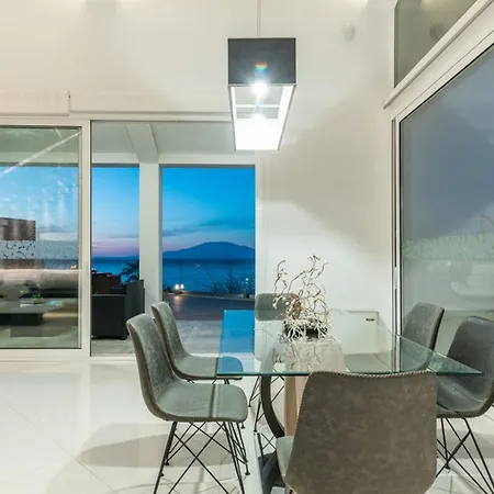 Luxury Cavo Mare Meltemi With Private Pool & Jacuzzi Willa Plános