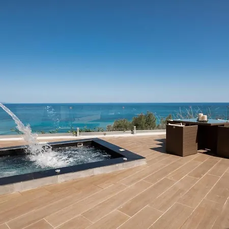 Villa Luxury Cavo Mare Meltemi With Private Pool & Jacuzzi *